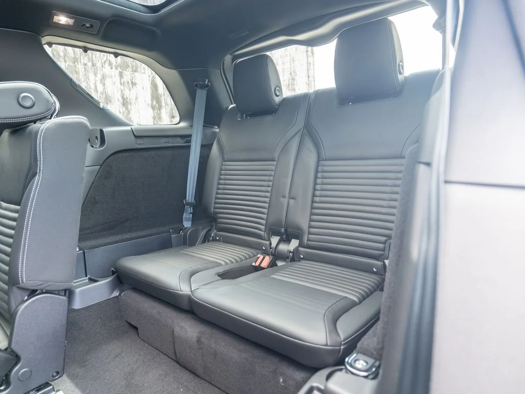 New 2026 Gray Land Rover Dynamic SE image 23