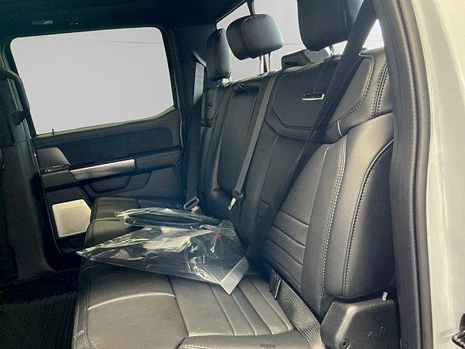 New 2026 Glacier Gray Metallic Tri-Coat Ford F-250® Platinum® image 13