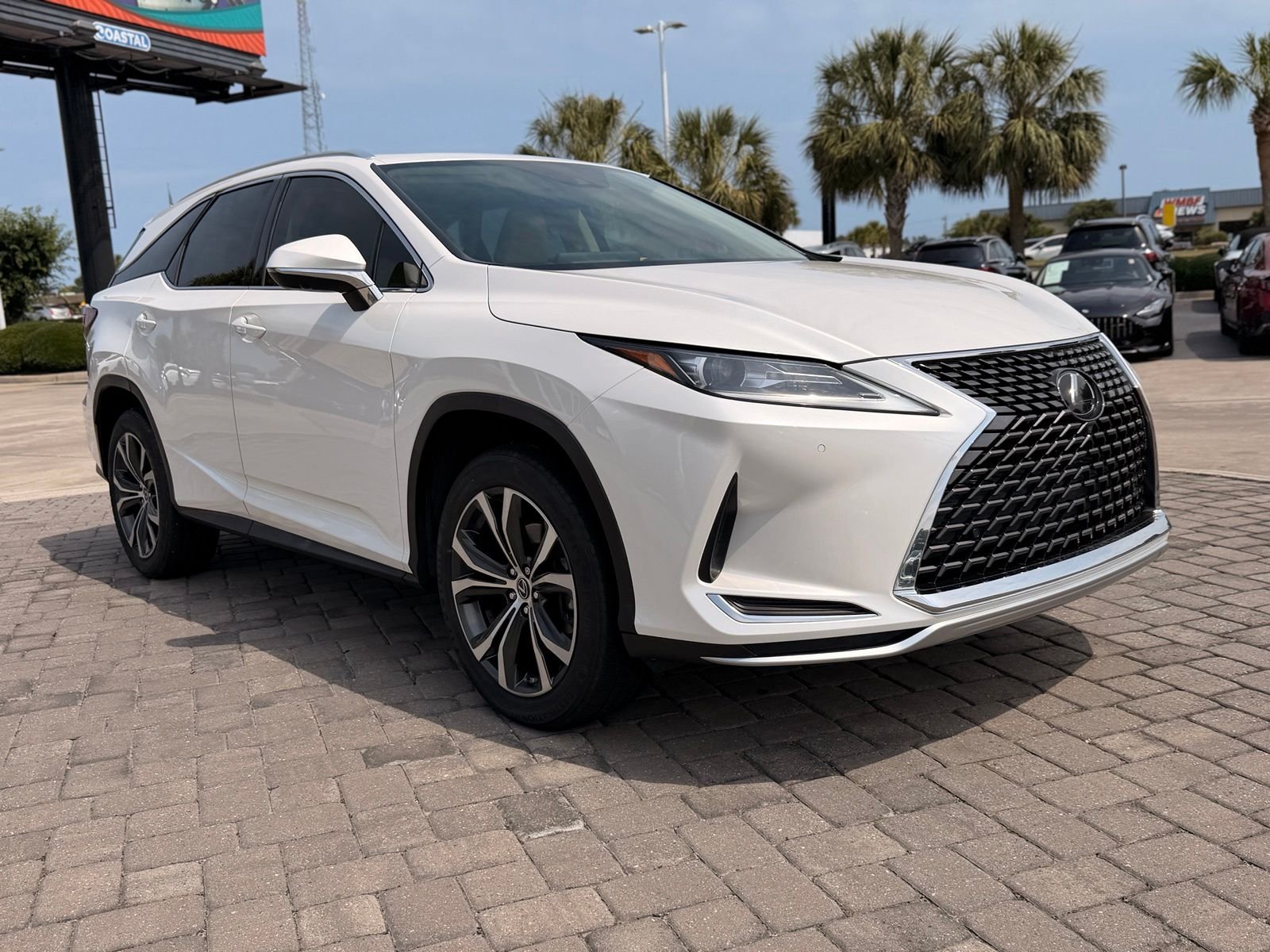 Used 2021 White Pearl Lexus 350L image 7