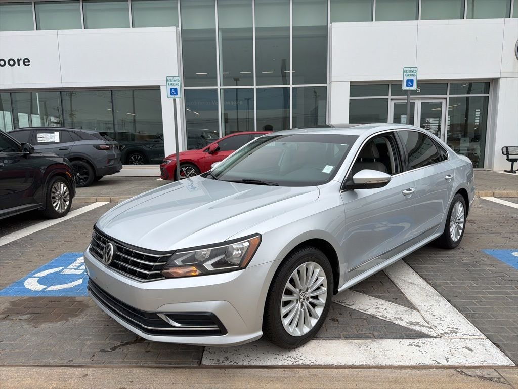 2017 Volkswagen Passat 1.8T SE Auto's photo