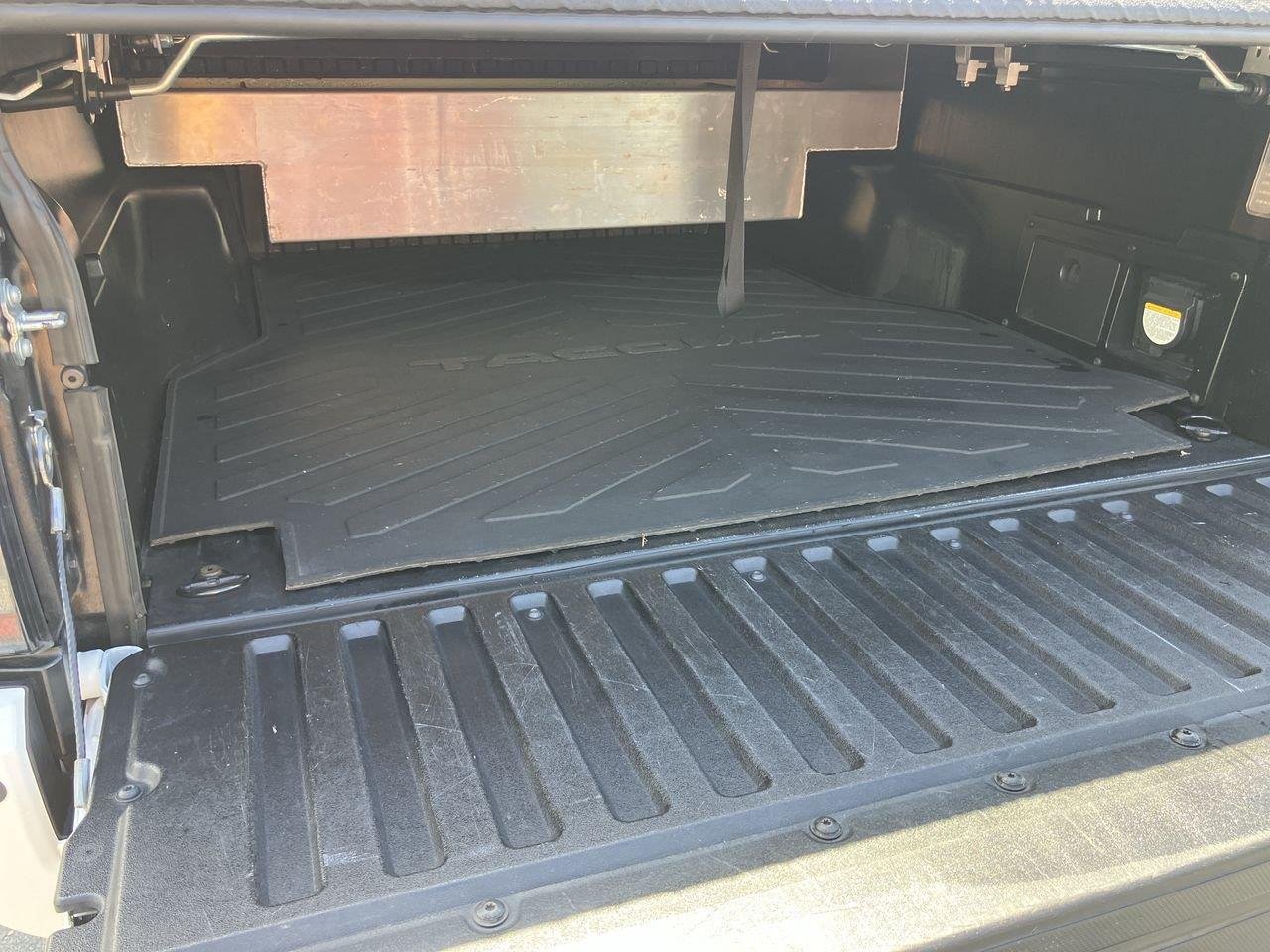 Used 2022 White Toyota TRD Off-Road Double Cab image 30