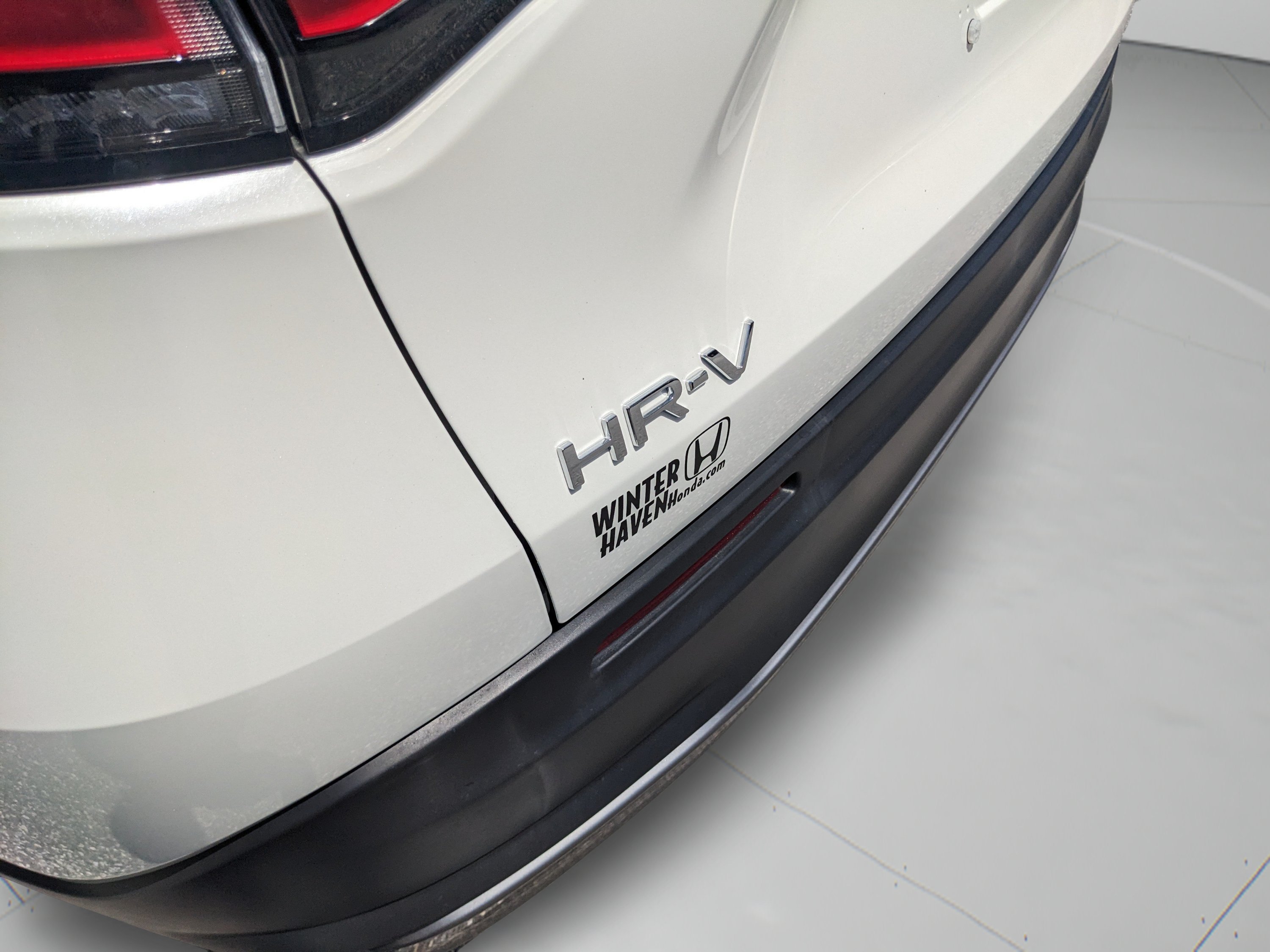 Certified Used 2024 Platinum White Pearl Honda Sport image 37