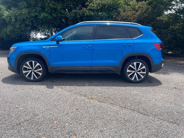 Used 2022 Blue Volkswagen 1.5T SE image 5