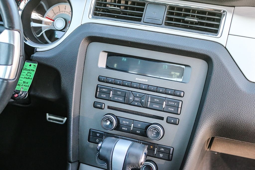 2010 Ford Mustang GT - Photo 14