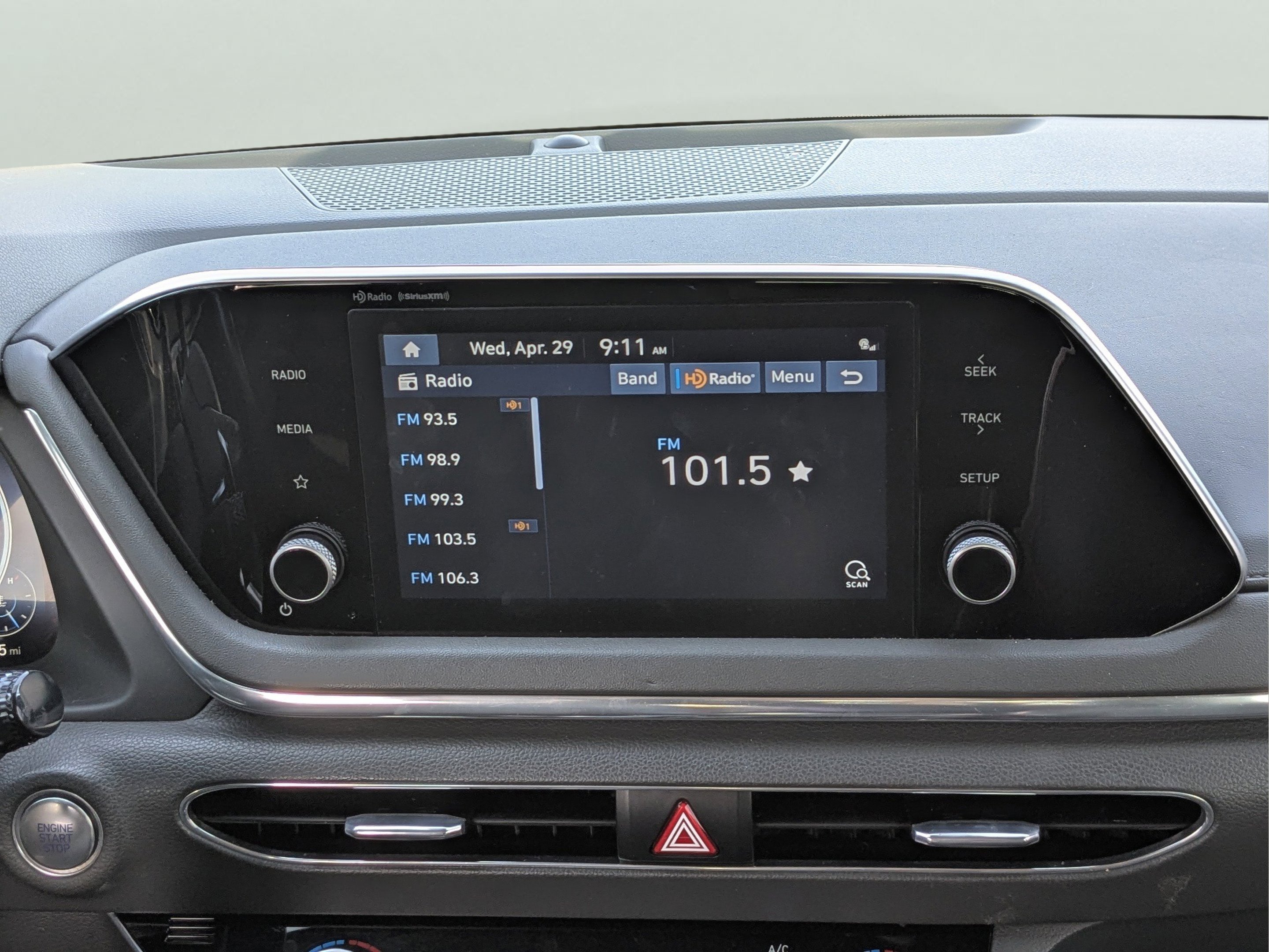 Used 2021 Shimmering Silver Pearl Hyundai SEL Plus image 16