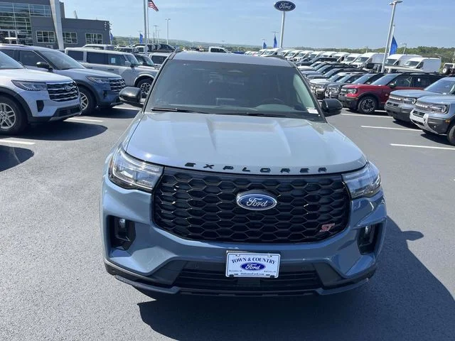 New 2026 Vapor Blue Metallic Ford ST image 2