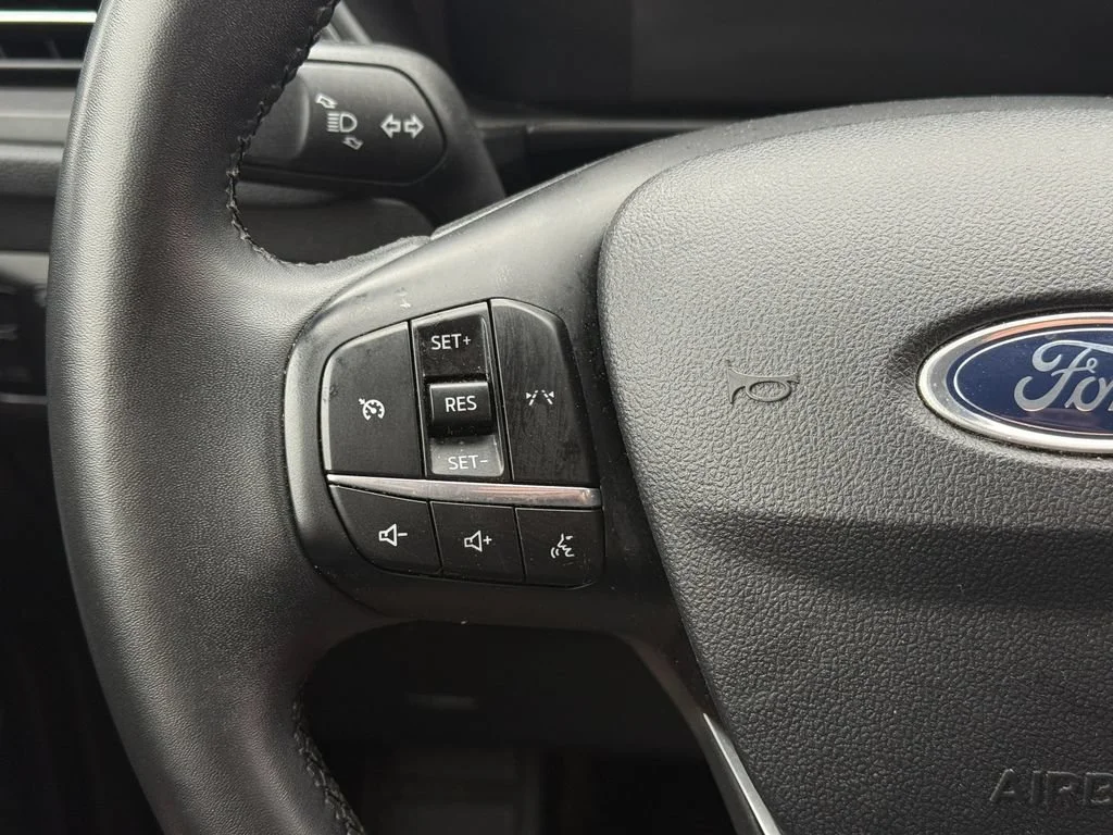 Used 2024 Gray Ford Active image 9