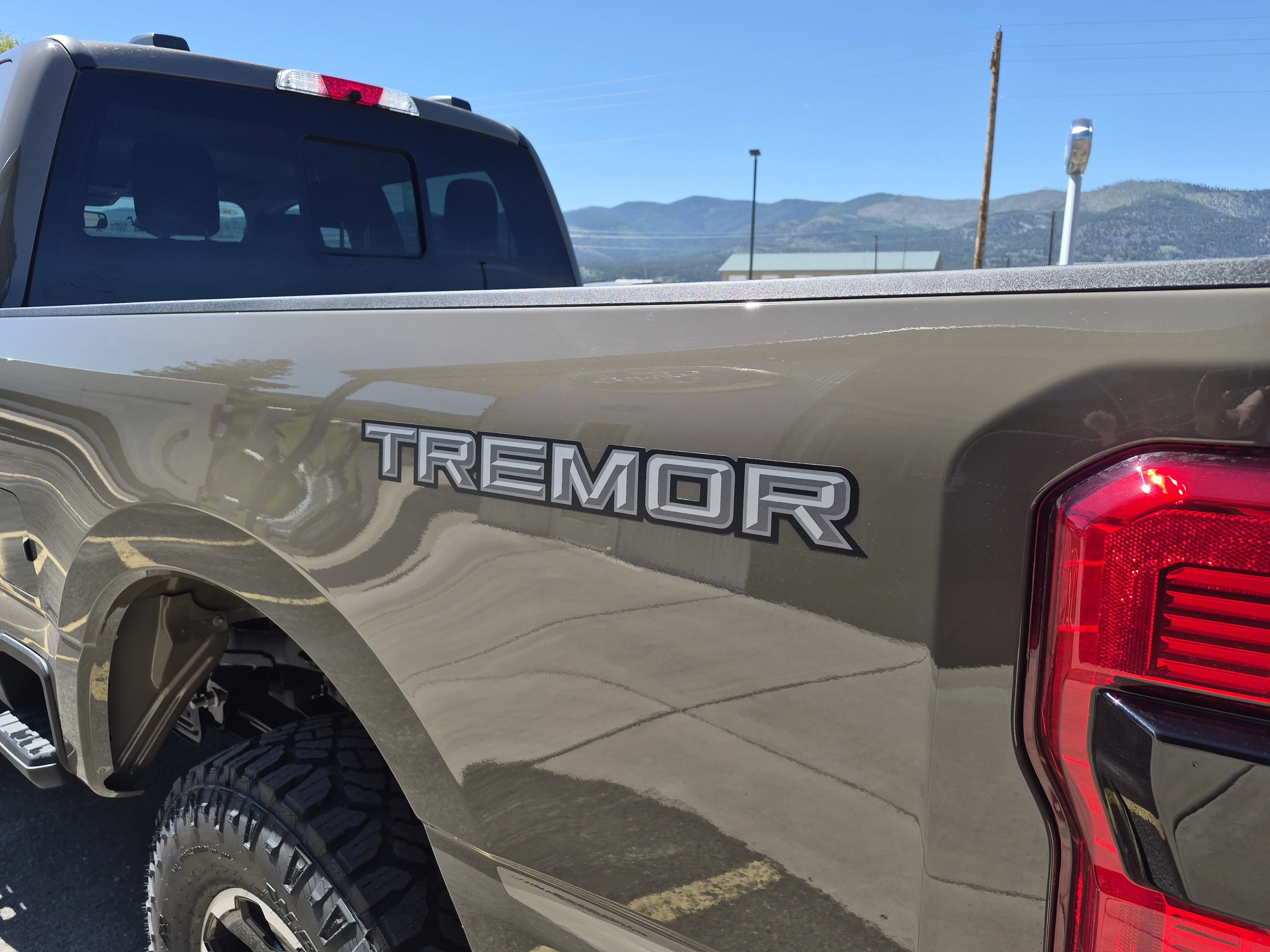 New 2026 Marsh Gray Ford F-350® Lariat® image 24