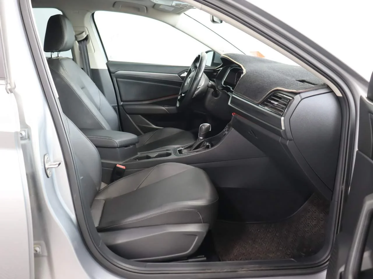 2019 Volkswagen Jetta SEL - Photo 18