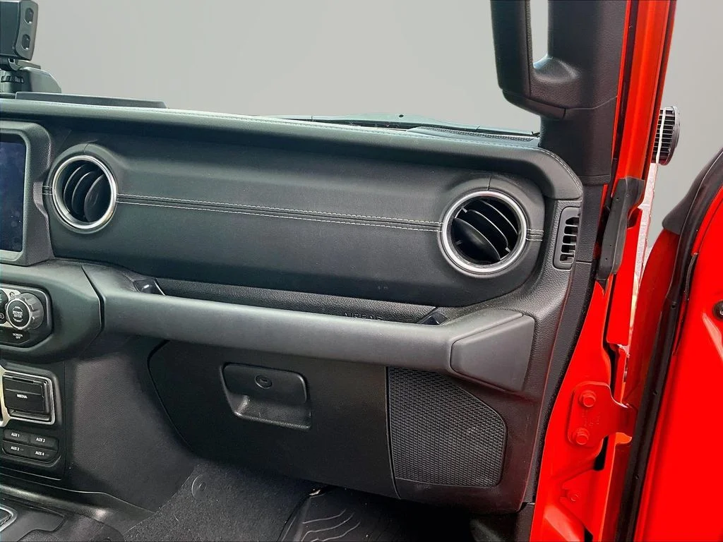 Used 2018 Orange Jeep Unlimited Sahara image 17