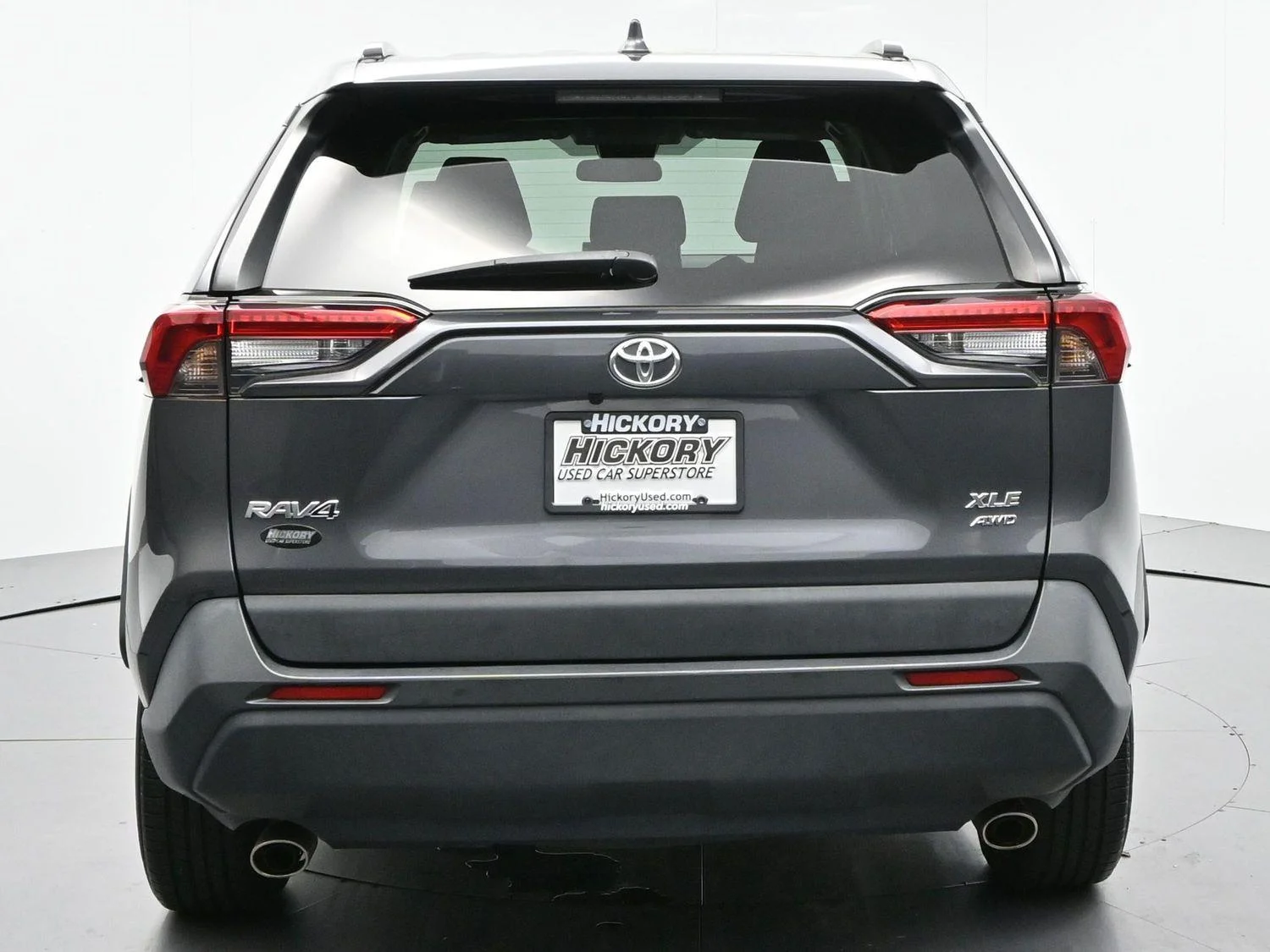 Used 2022 Magnetic Gray Metallic Toyota XLE image 6