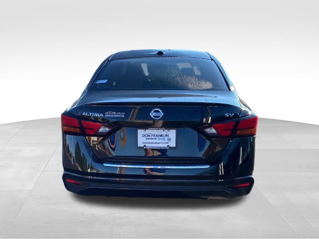 Used 2022 Black Nissan 2.5 SV image 4