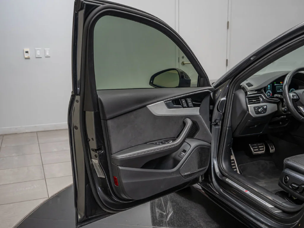 Used 2023 Daytona Gray Pearl Effect Audi 45 S line Prestige image 28