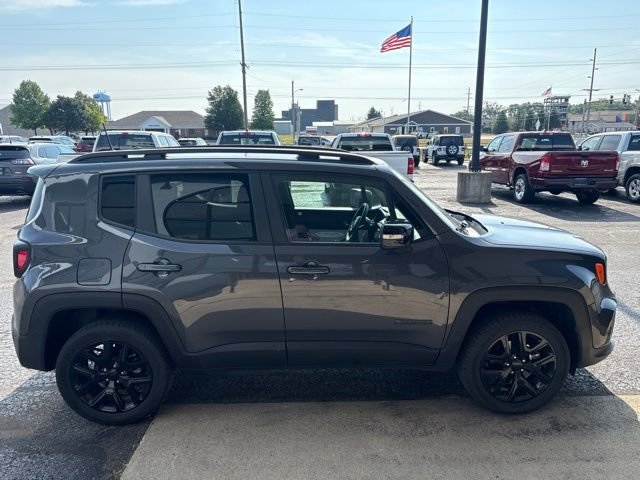 Used 2023 Gray Jeep Altitude image 6
