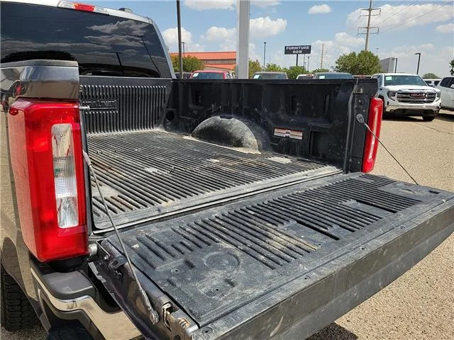 Used 2025 Gray Ford XLT 4x4  Crew Cab 6.75 ft. box 160 in. WB SRW image 8