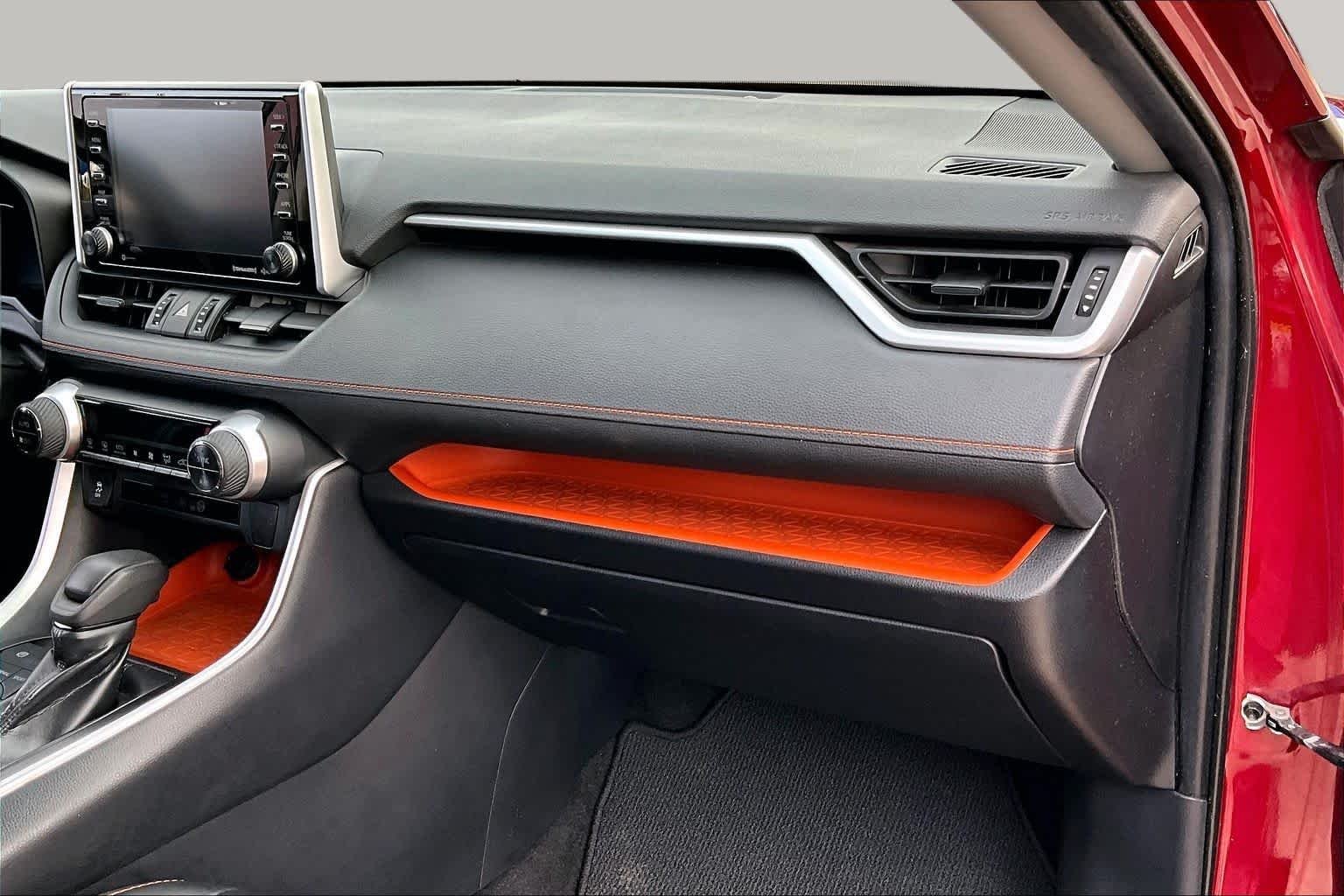 Used 2019 Ruby Flare Pearl Toyota Adventure image 19