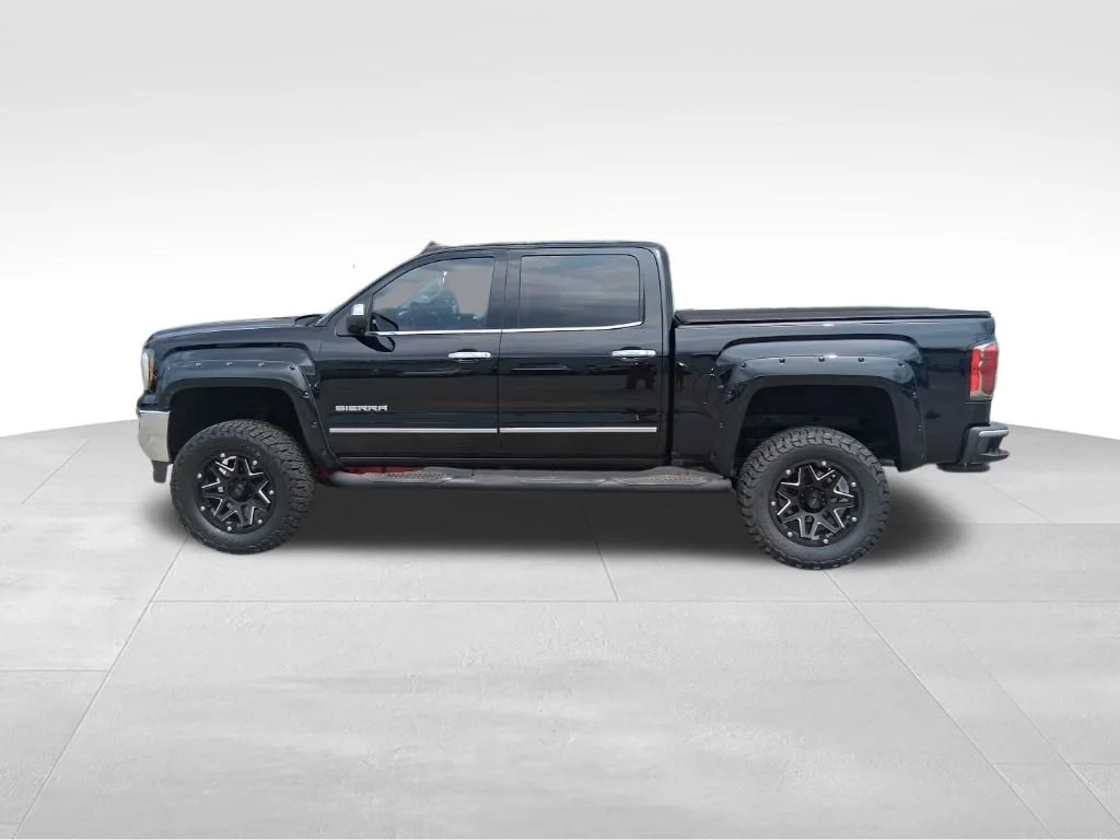 Used 2018 Black GMC SLT image 11