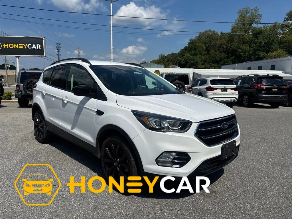 Certified Used 2019 White Ford SE image 1
