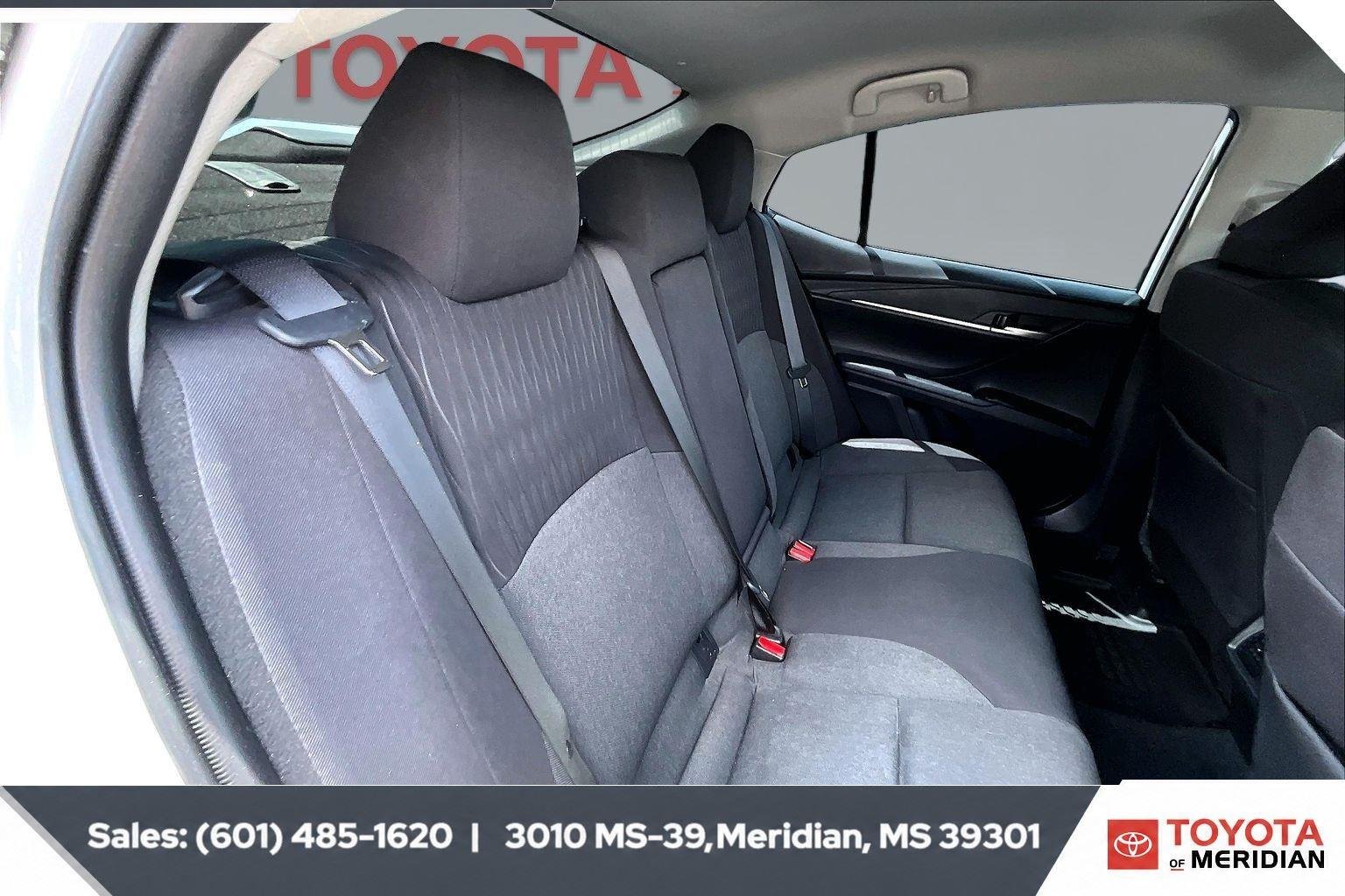 Used 2025 Ice Cap Toyota LE image 20