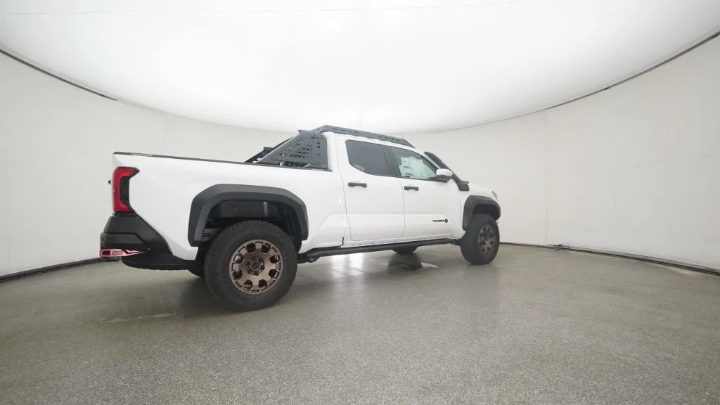 2025 Toyota Tacoma Trailhunter - Photo 6