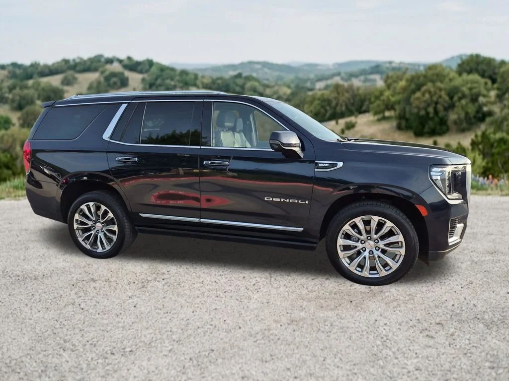 Used 2022 Blue GMC Denali image 13