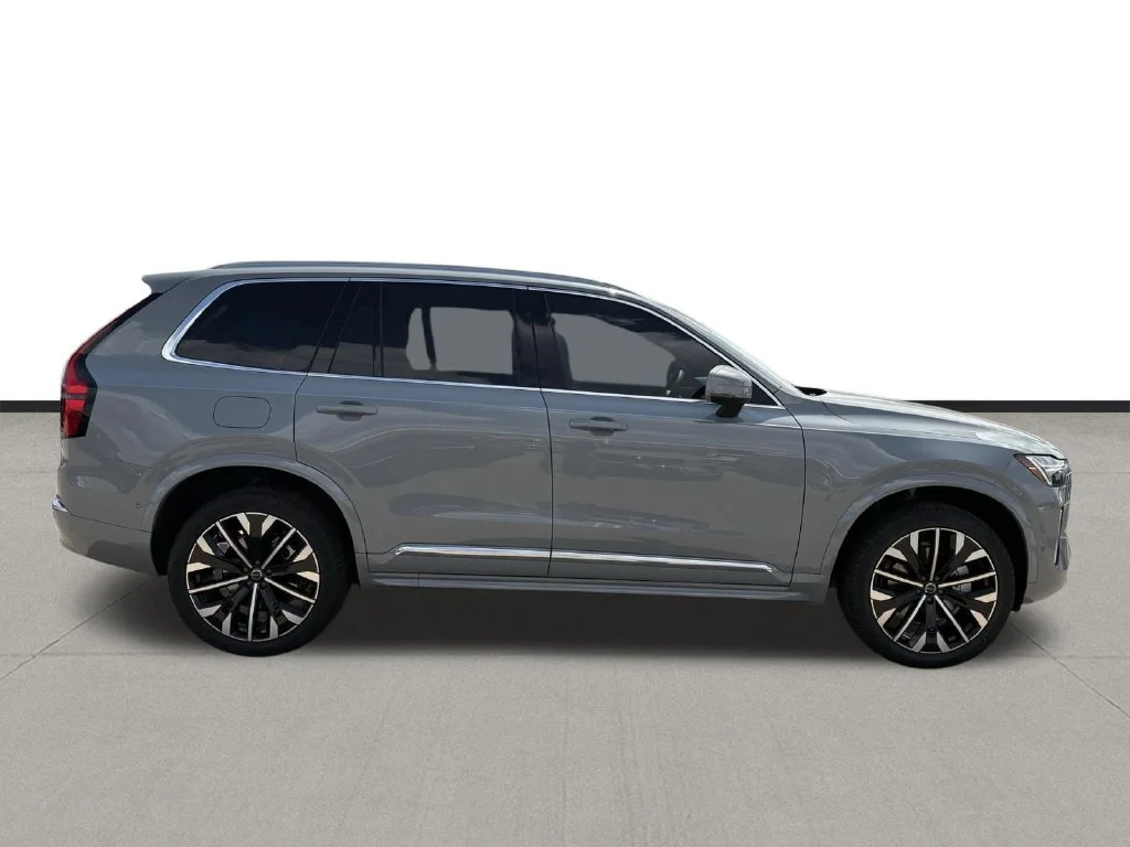 New 2026 Vapour Grey Volvo Plus image 4