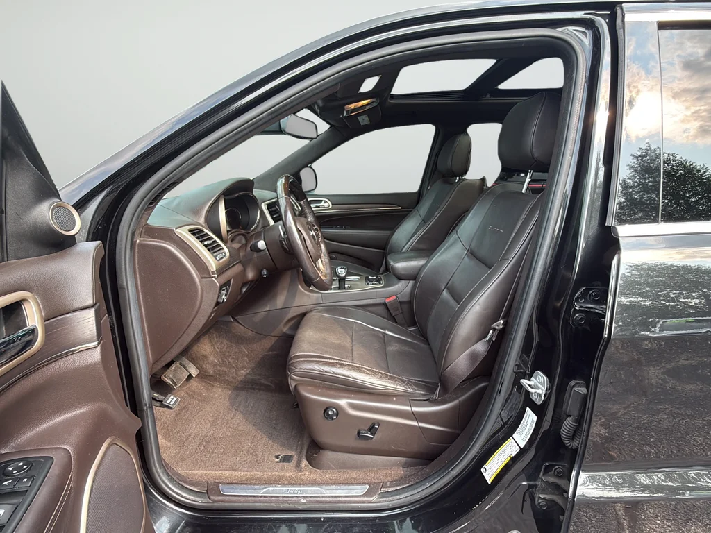 Used 2014 Black Jeep Summit image 10