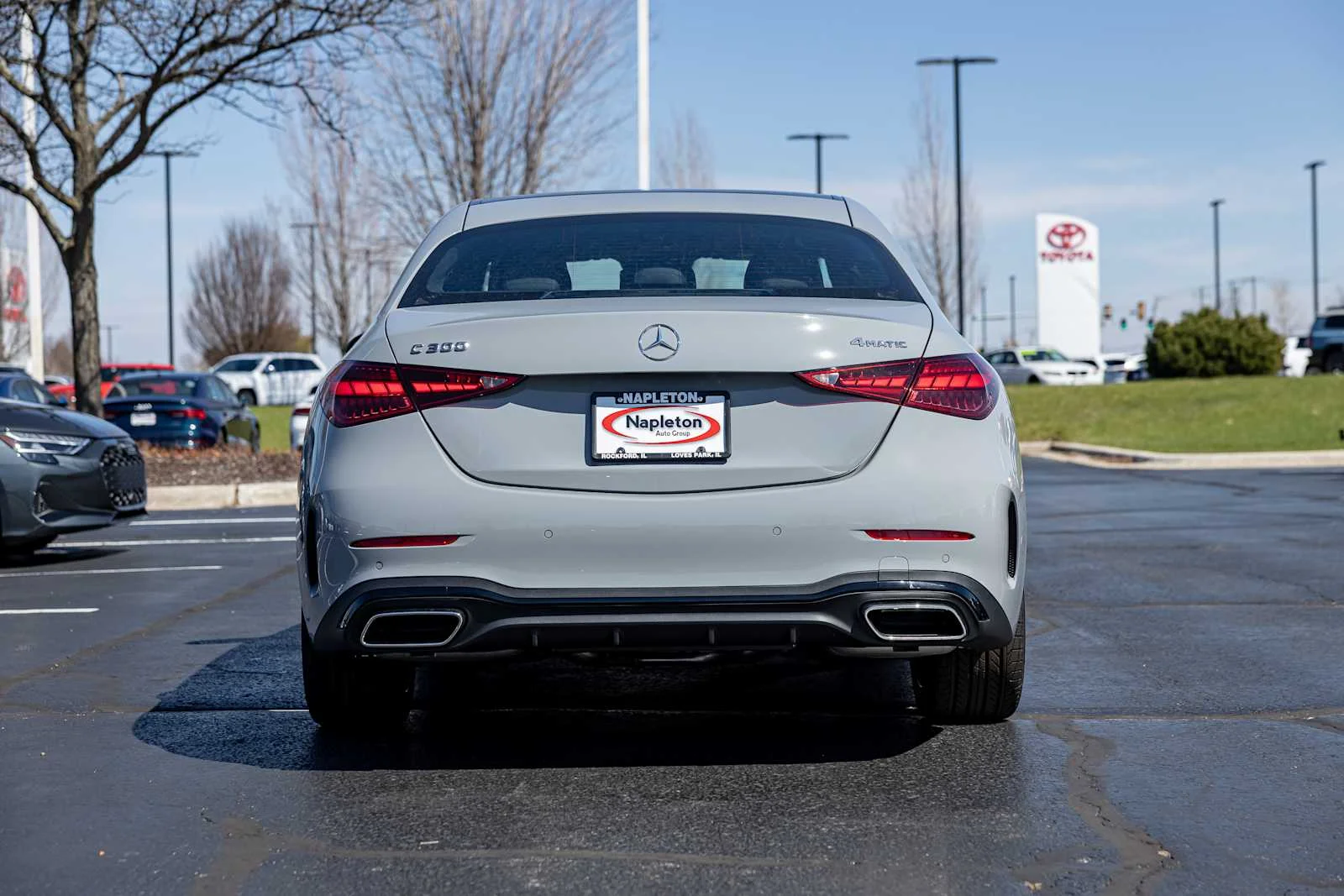 New 2026 MANUFAKTUR Alpine Grey Mercedes-Benz C 300 image 4