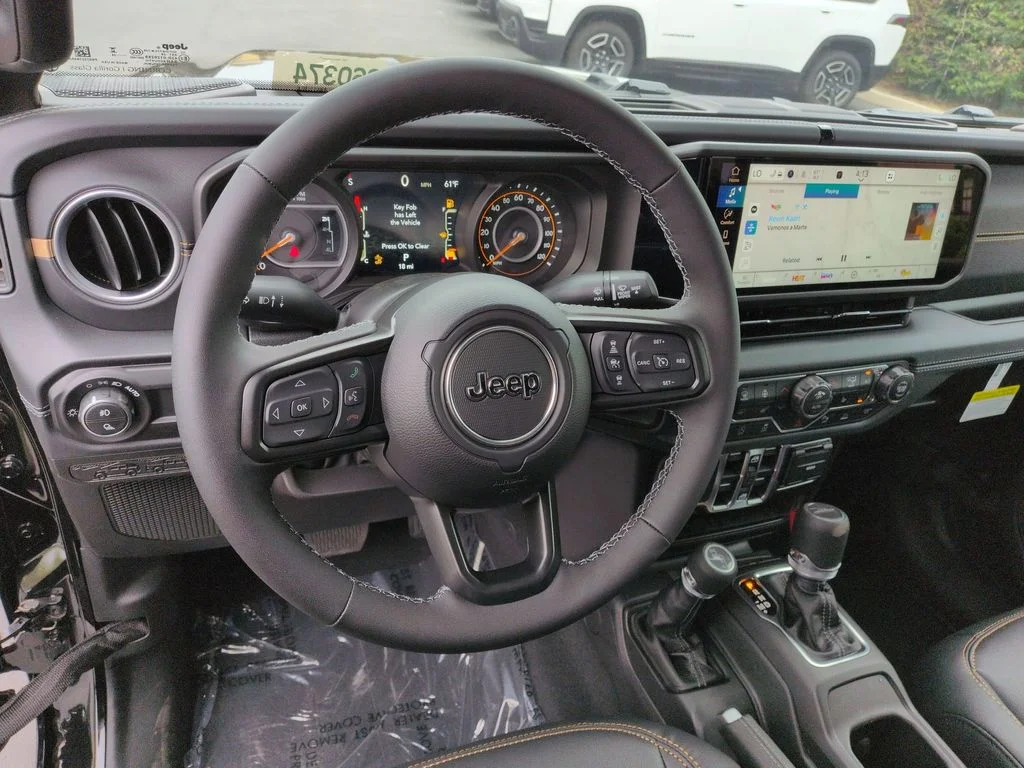 New 2026 Black Clear-Coat Exterior Paint Jeep Sahara image 15
