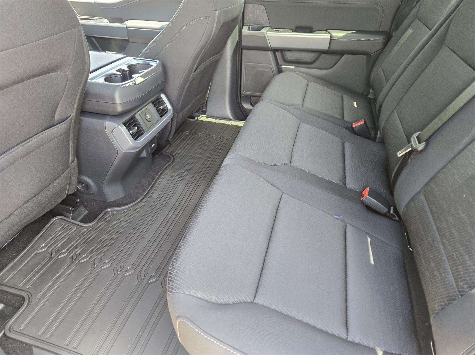 New 2026 Antimatter Blue Metallic Ford XLT image 18