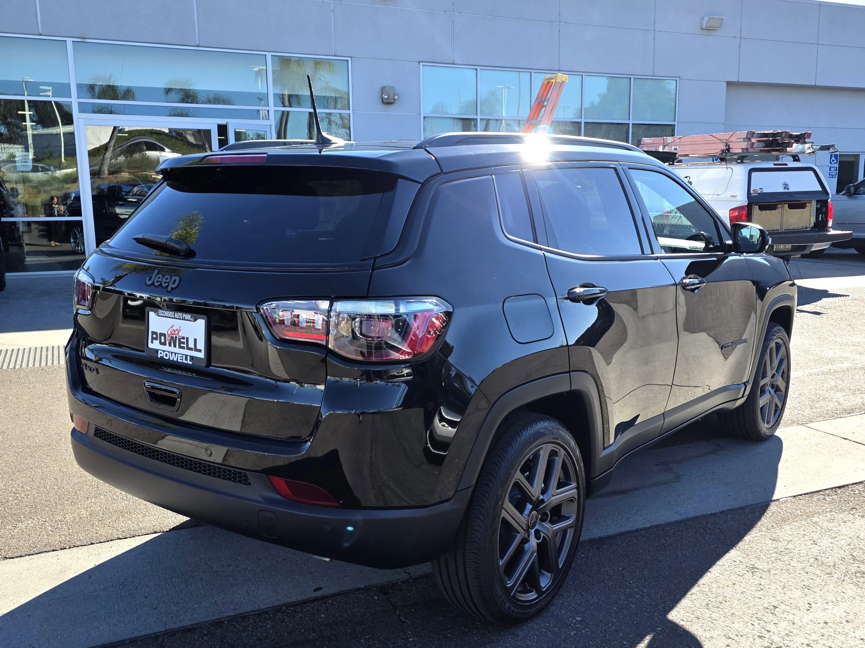 New 2026 Diamond Black Jeep Limited image 5
