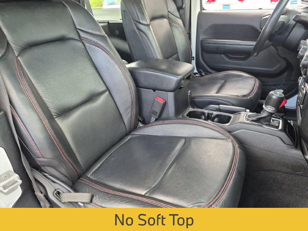 Used 2019 White Jeep Sport S image 28