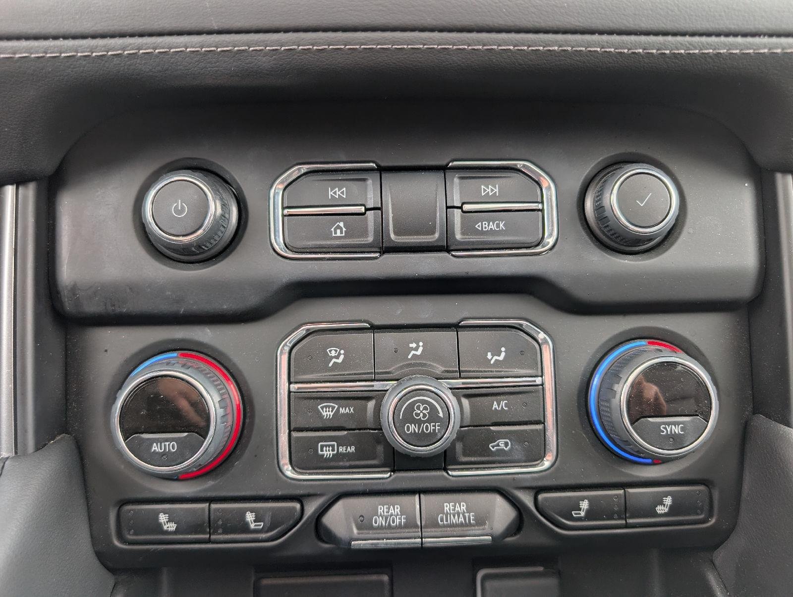 Used 2024 Summit White Chevrolet Z71 image 17
