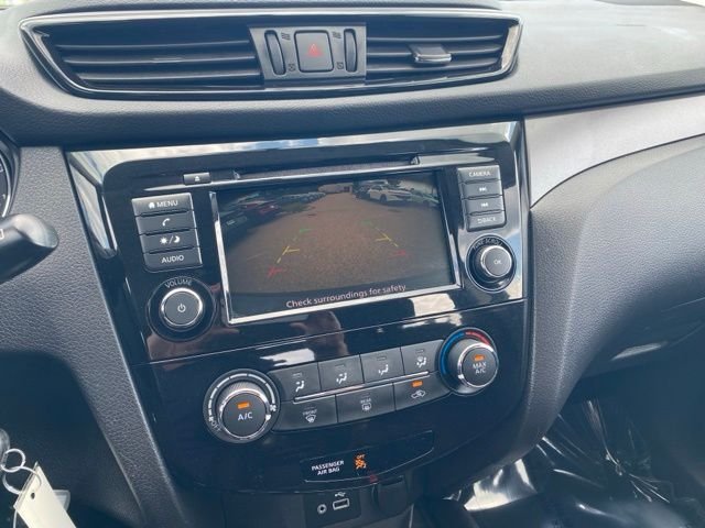 Used 2019 Magnetic Black Pearl Nissan S image 20