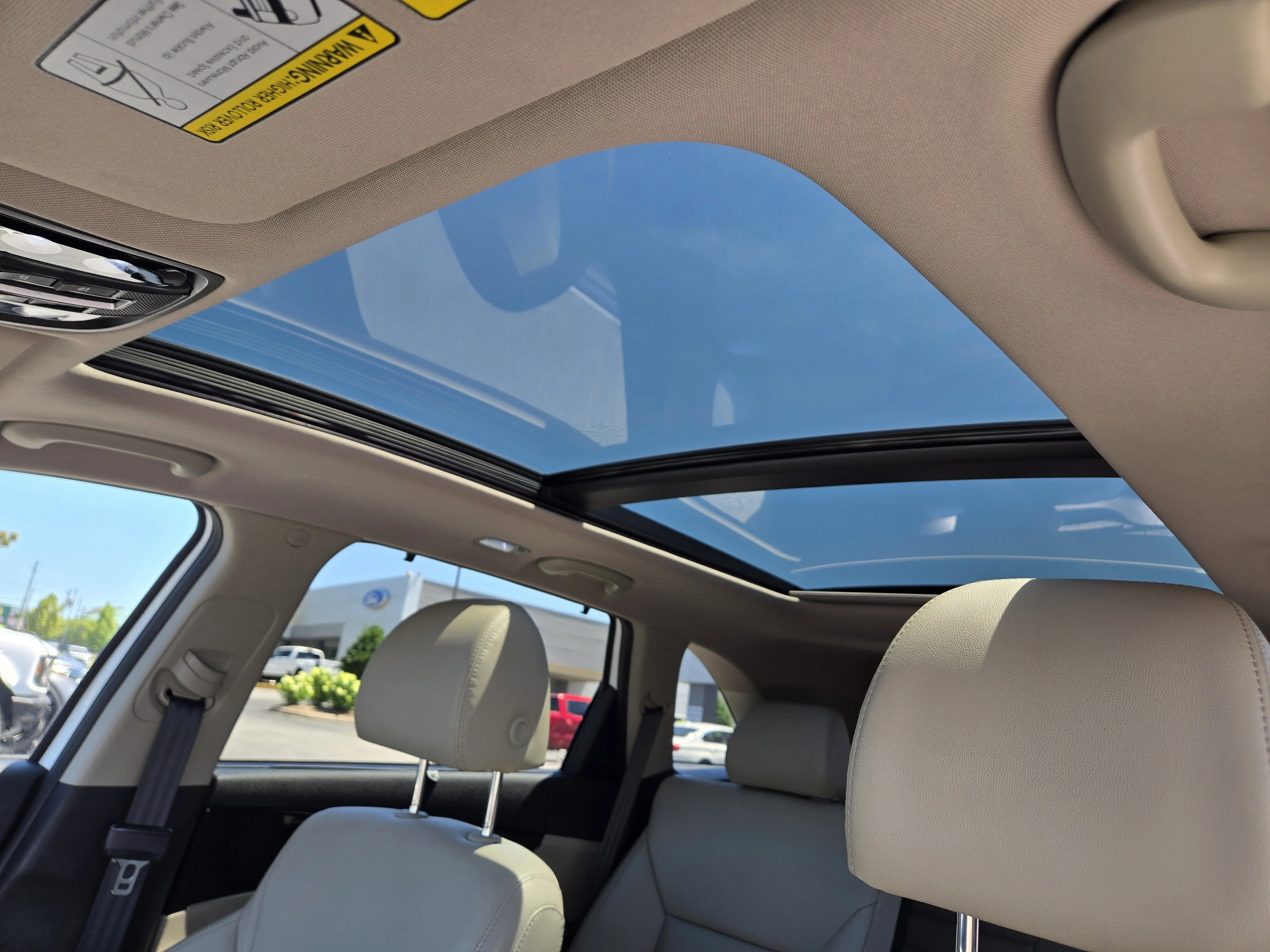 Used 2019 Snow White Pearl Kia EX image 16