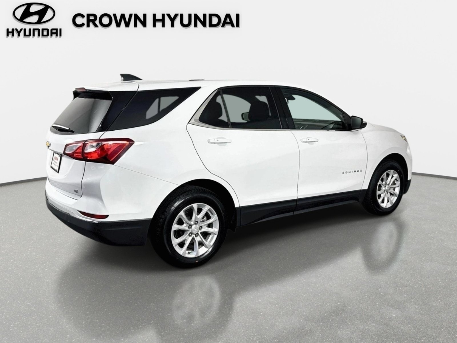Used 2018 Summit White Chevrolet LT image 5