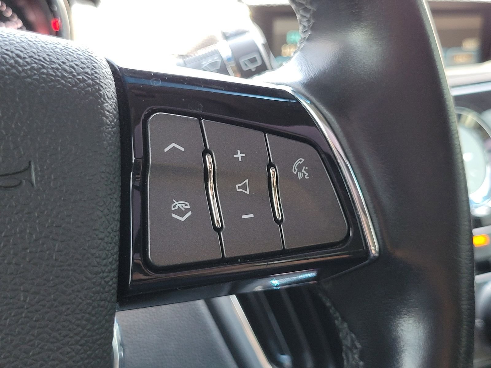 Used 2011 Black Cadillac Base image 18