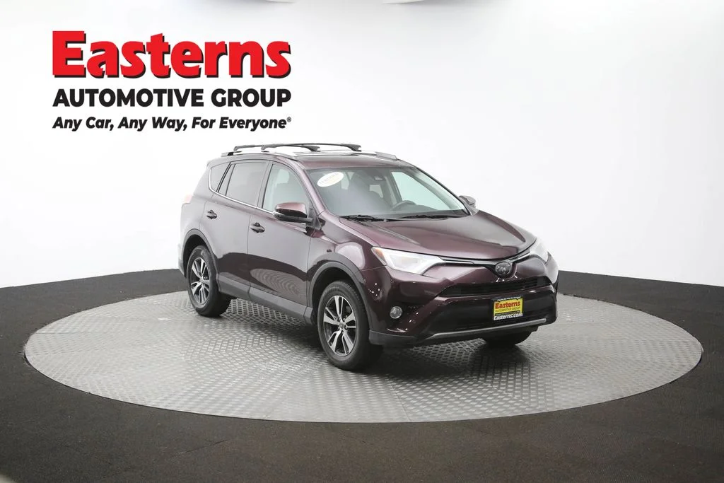 Used 2016 Black Toyota XLE image 51