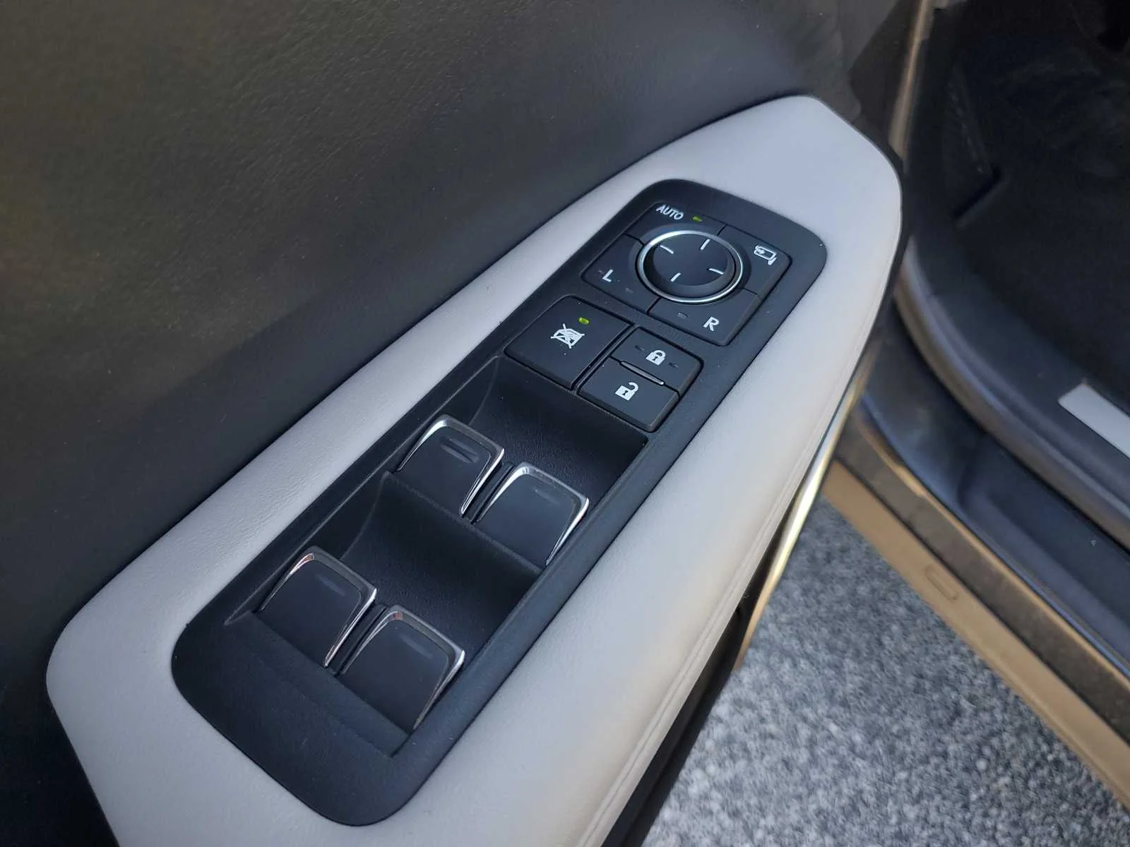 Used 2022 Caviar Lexus  image 18