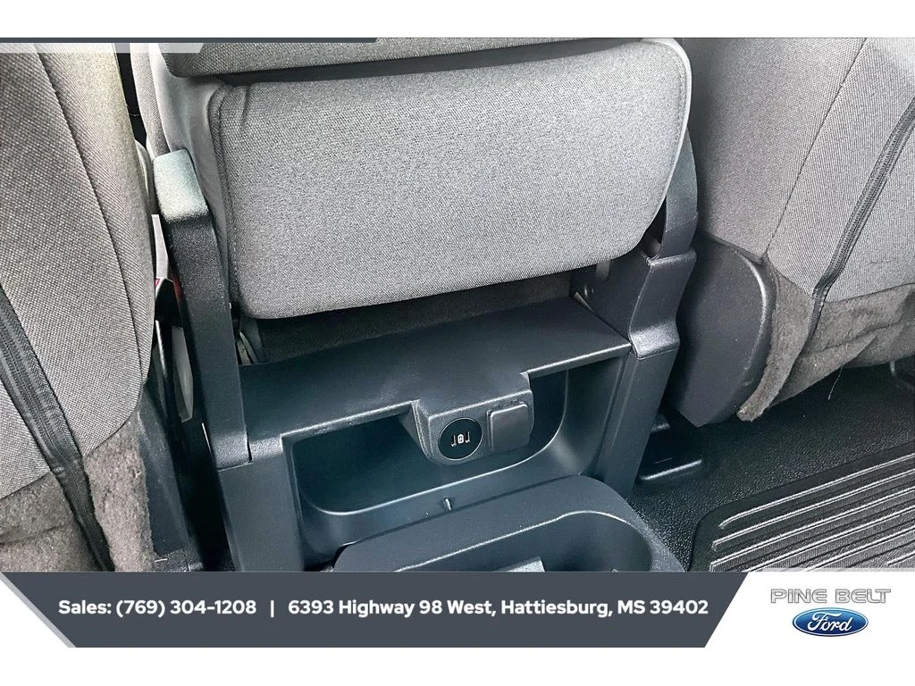 Used 2023 Oxford White Ford XLT image 25