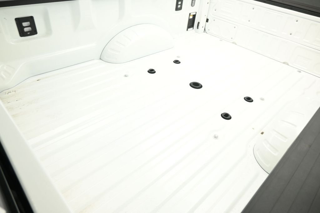 New 2026 Star White Metallic Tri-Coat Ford Platinum image 21