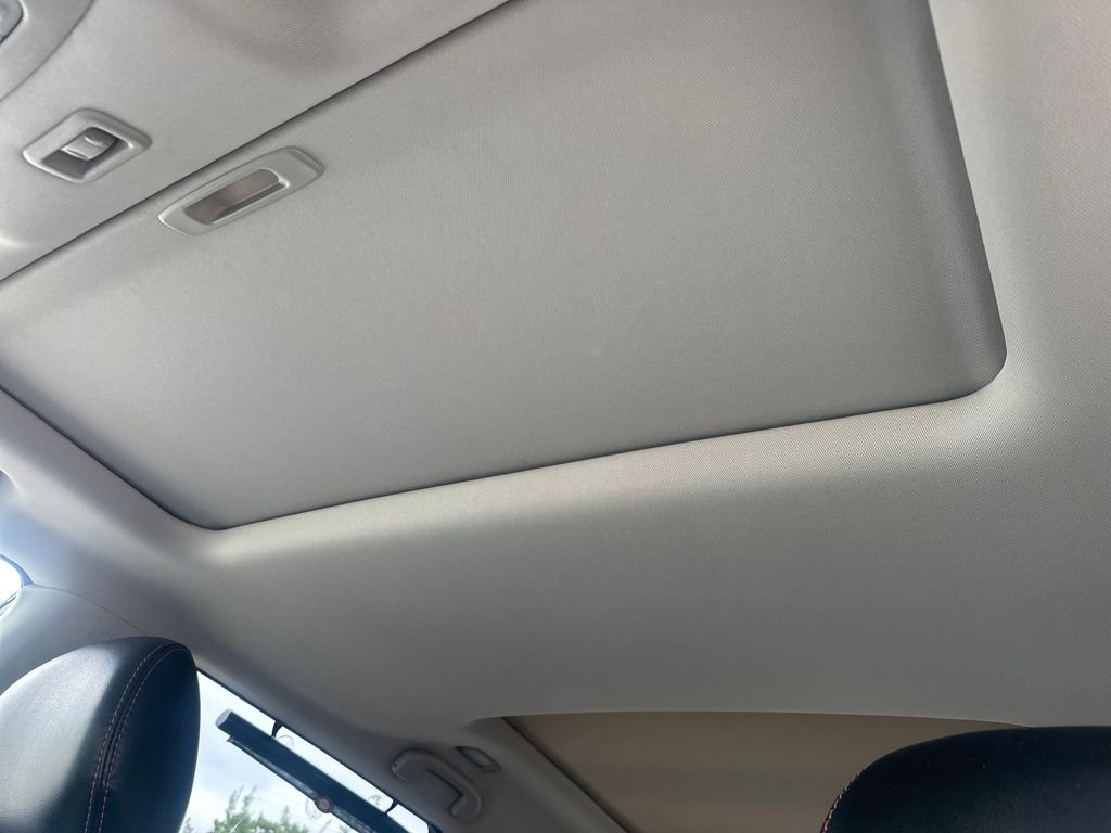 Used 2020 Black Nissan SL image 18