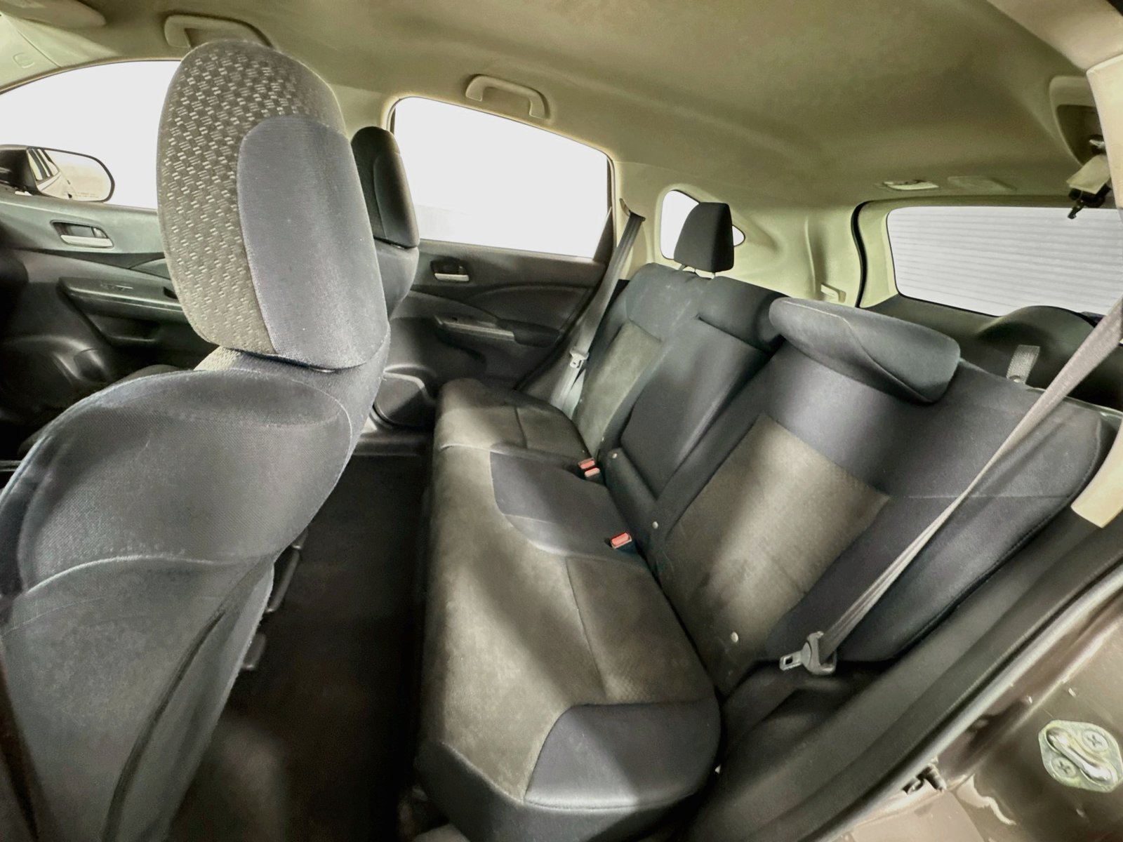 Used 2016 Urban Titanium Metallic Honda SE image 17