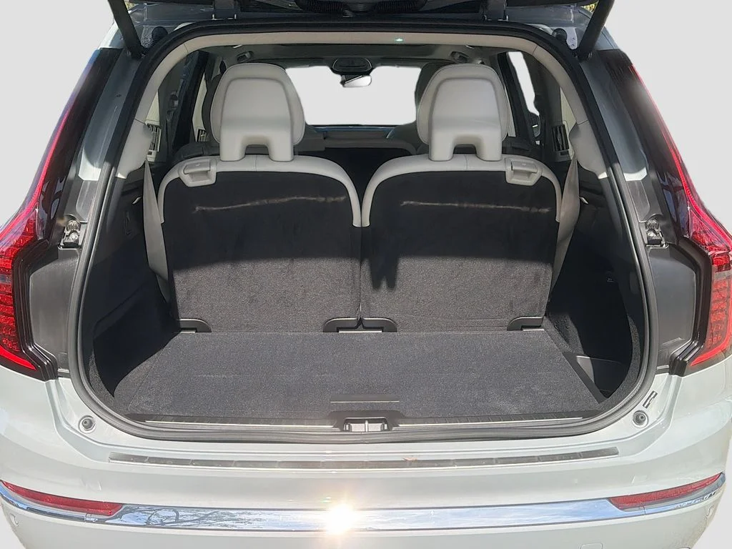 2026 Volvo XC90 Ultra - Photo 28