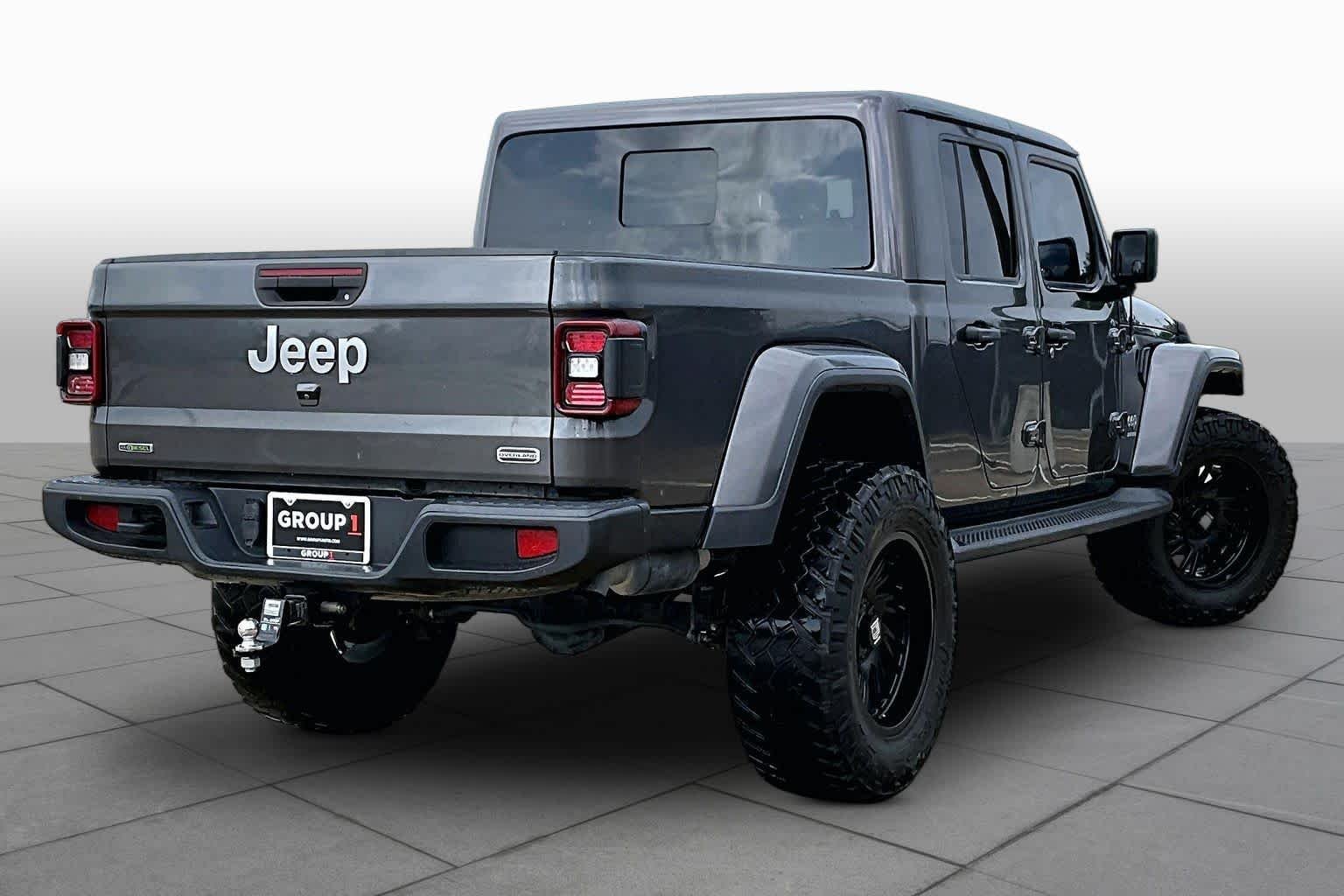 Used 2021 Granite Crystal Metallic Clearcoat Jeep Overland image 13