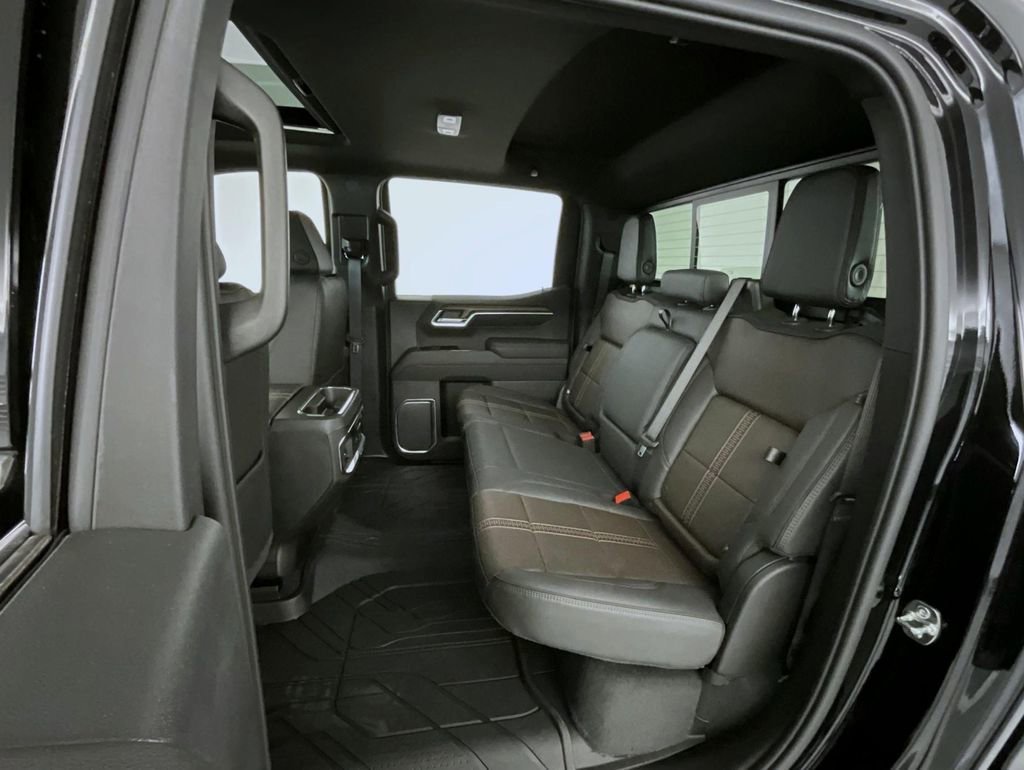 2026 Chevrolet Silverado 1500 High Country - Photo 19