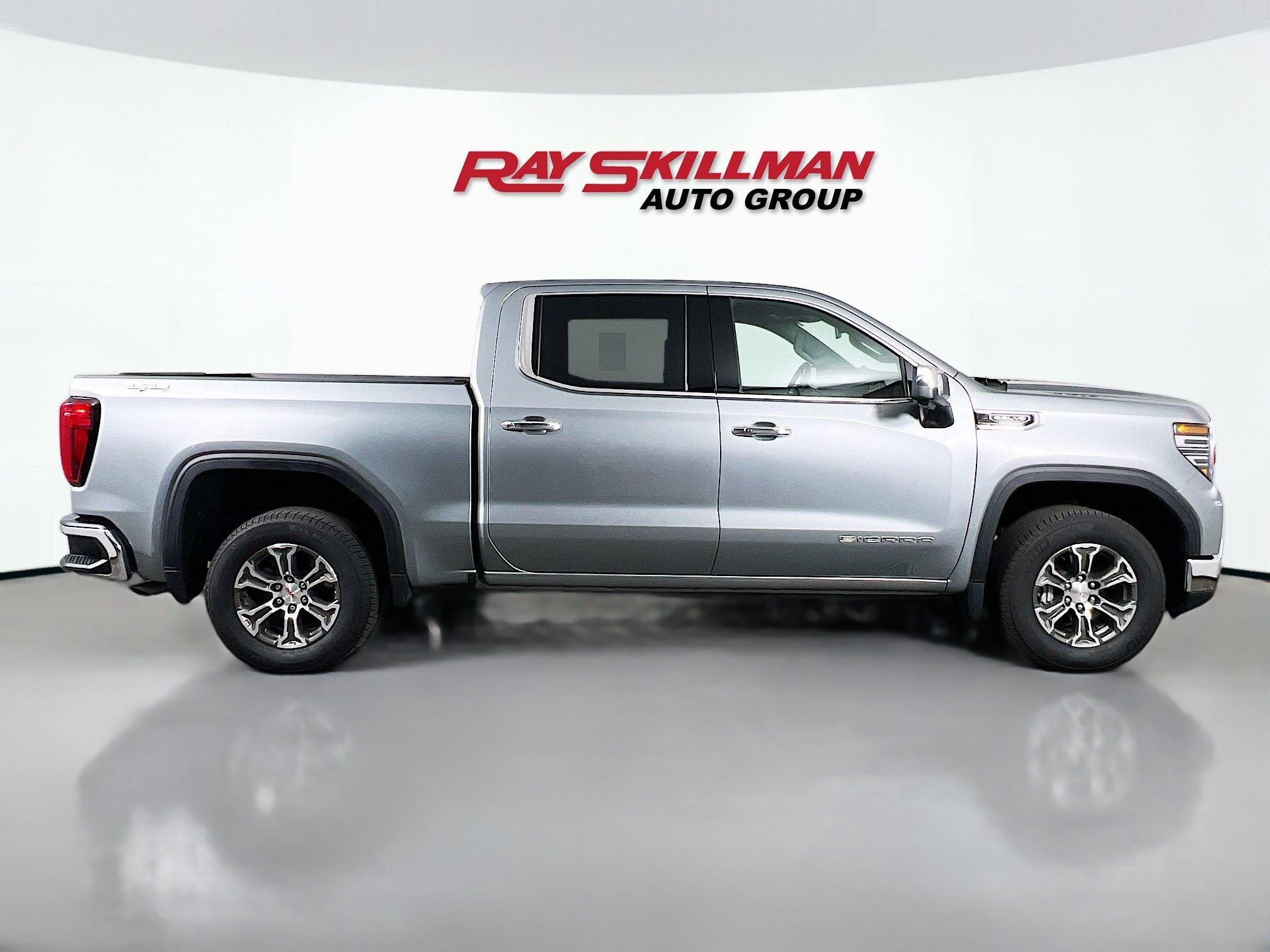 Used 2026 Sterling Metallic GMC SLT image 8