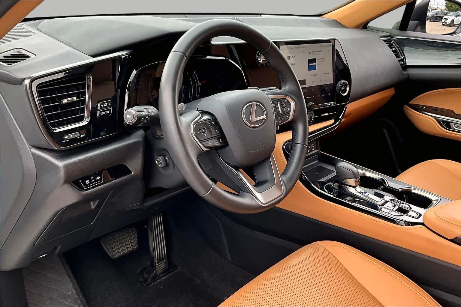 Used 2024 Eminent White Pearl Lexus Premium image 15