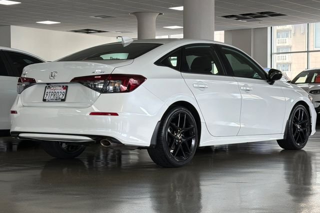Certified Used 2025 Platinum White Pearl Honda Sport image 5