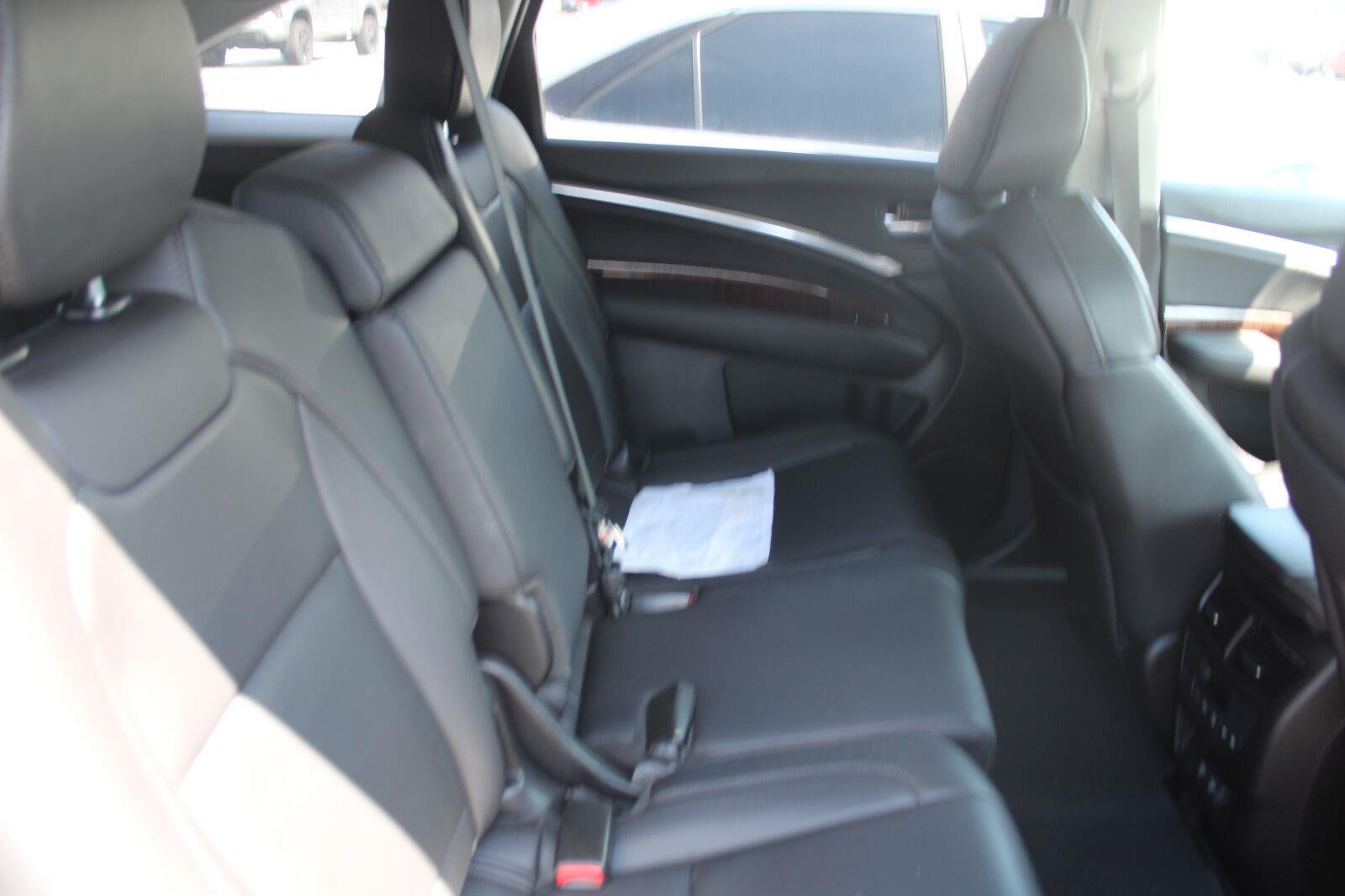 Used 2018 White Diamond Pearl Acura w/Technology Pkg image 5